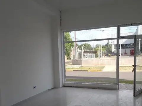 LOCAL MUY BUENA UBICACION