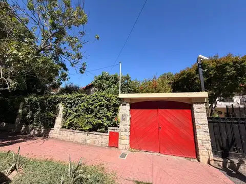 Casa en Alquiler de 3 dormitorios