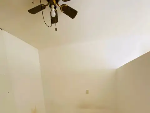 Depto Tipo Casa Monoambiente con 1 baño