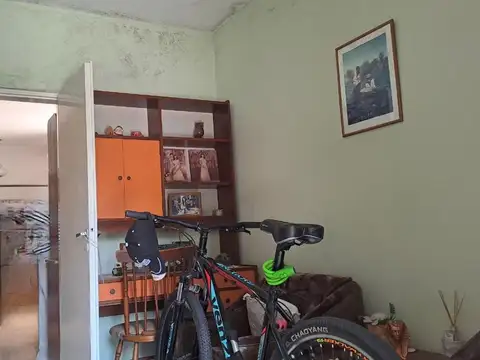 Casa 3 ambientes con 1 baño