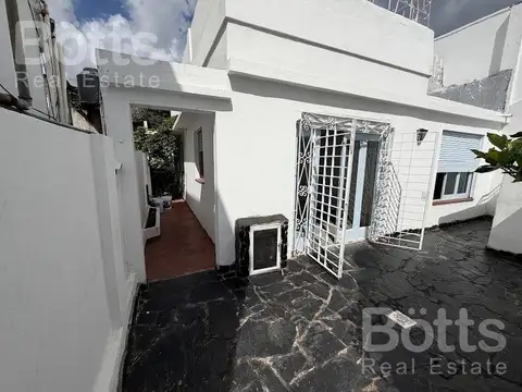 Depto Tipo Casa en Venta en Lanús Oeste, USD 94.900