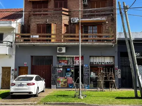 Av Pereyra 100