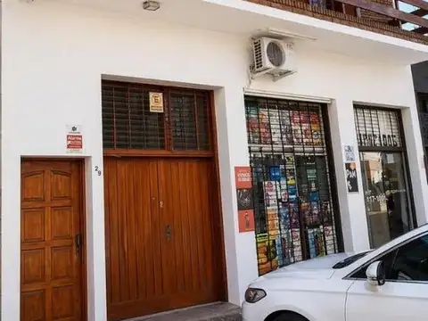 2 locales comerciales en el centro de Ramos Mejia