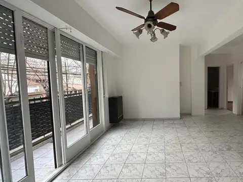 Depto Tipo Casa en Alquiler en Centro, $ 950.000