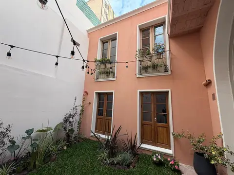 Casa 6 ambientes con 2 baños