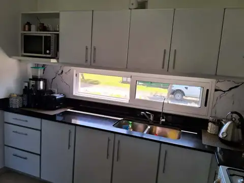 Casa en Venta con 3 cocheras