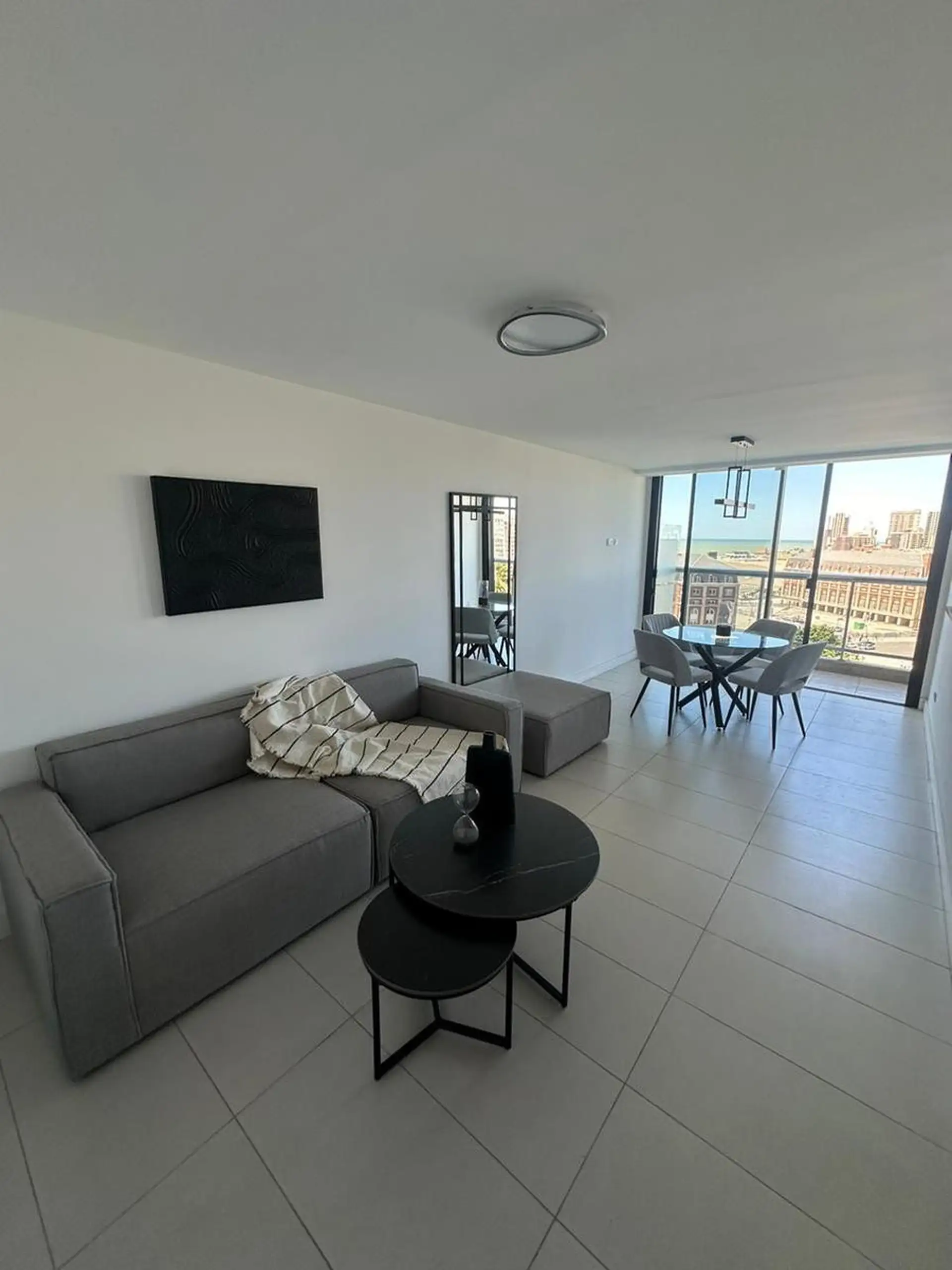 Departamento 2 amb a estrenar, vista plena al mar y plaza Colon