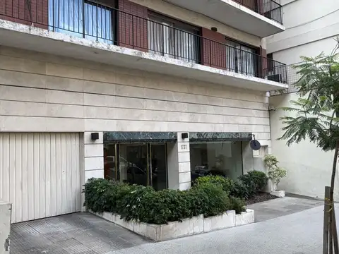 Alquiler Zabala 1700 semipiso de 3 ambientes con dependencia y cochera fija, Belgrano