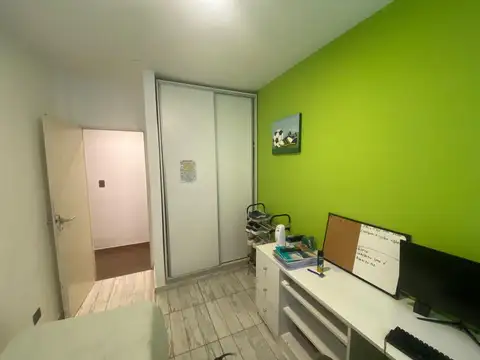 Departamento en venta Los Hornos - 3 Habitaciones - Terraza privada