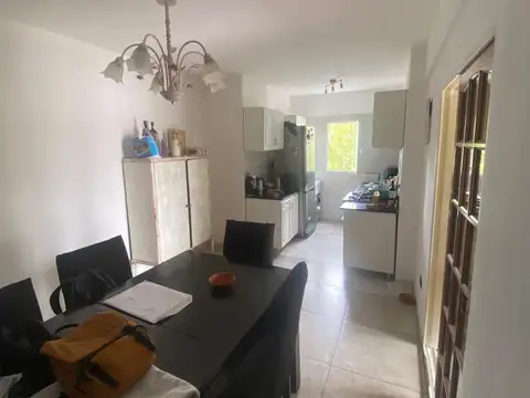 Departamento 7 ambientes con 1 baño