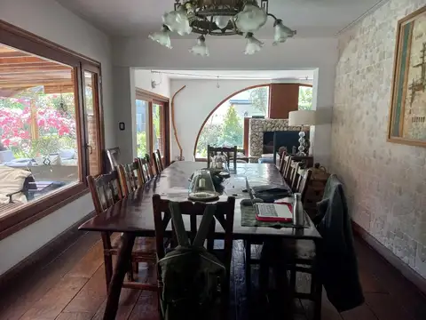 Casa 5 ambientes con 5 baños