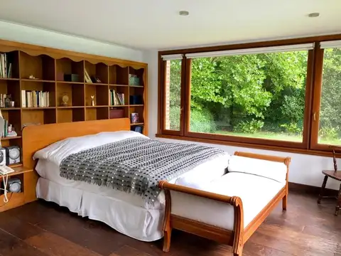 Casa en Venta con 7 cocheras
