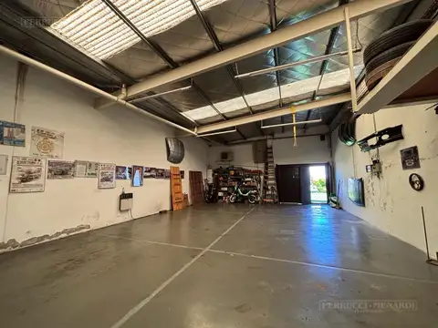 Galpon en Venta en Villa Ballester, USD 130.000