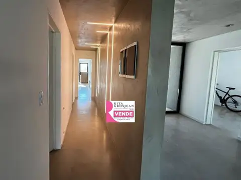 Casa de lujo a estrenar en Club Privado La Aldea