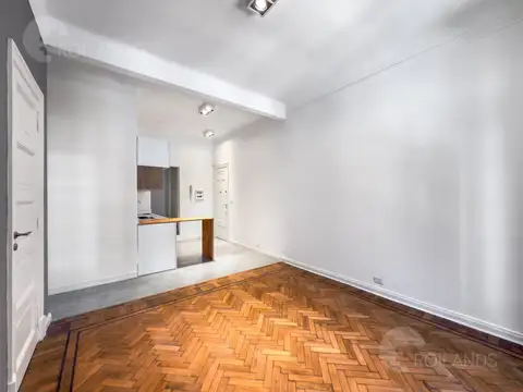 VENTA DEPARTAMENTO 3 AMBIENTES  RECICLADO C/ BALCÓN EN EL CENTRO