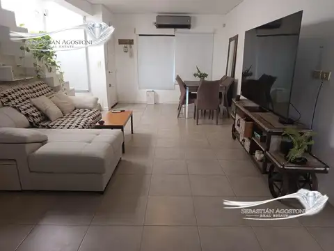 Depto Tipo Casa en Venta en Castelar Norte, USD 195.000