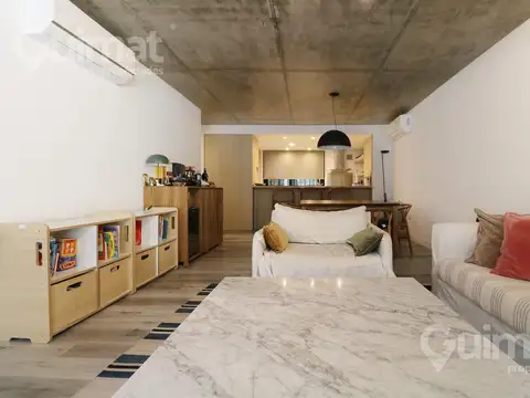 300 M2 VENTA ESPECTACULAR DEPTO 3/4 AMB TIPO CASA CON PILETA Y JARDIN PROPIO, SAN ISIDRO