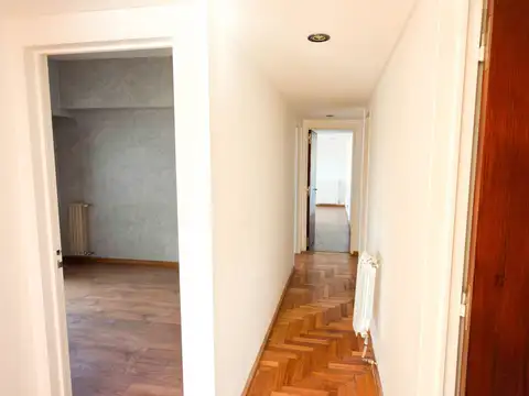 VENTA SEMIPISO 4 DORMITORIOS, CENTRO NEUQUEN