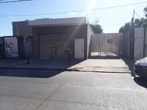 Terreno en Venta en Villa Luzuriaga, USD 250.000