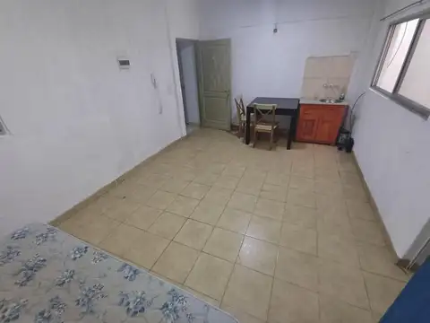 Pequeño monoambiente en Boedo, ideal para temporario.