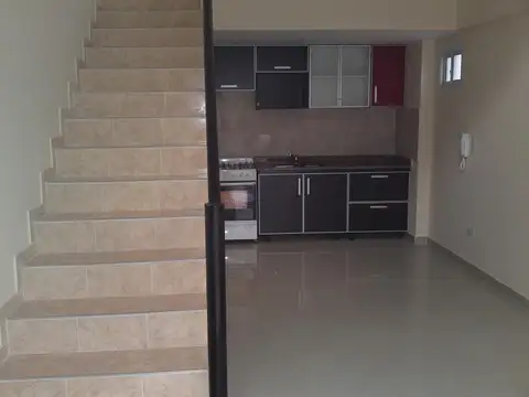 EXCELENTE MONO AMB T/LOFT C/COCHERA