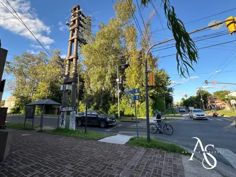 Oficina 3 ambientes con 1 baño