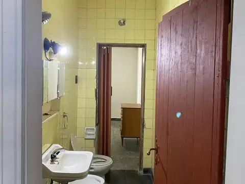 CASA EN HERRERA al 1051