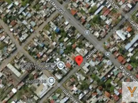 Casa en venta - 3 Dormitorios 2 Baños 4 Cocheras - 500Mts2 - Bernal Oeste