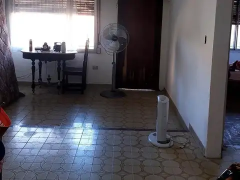 Cerrito e/ Mauriño y Valle