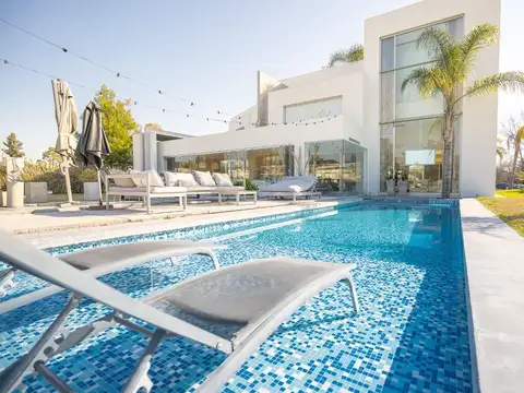 VENTA CASA EN SAINT THOMAS ESTE AL GOLF – CANNING