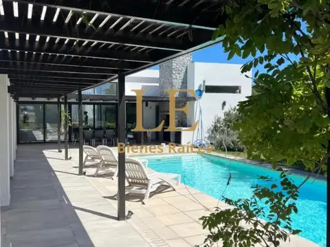 Casa en Venta al Noreste