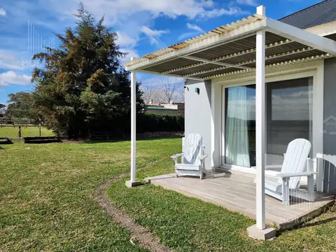 Casa 7 ambientes con 2 baños