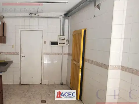 Local en Venta en Abasto, USD 290.000