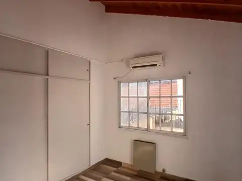Depto Tipo Casa en Venta con 1 cocheras