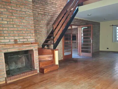 Casa en Alquiler de 5 dormitorios