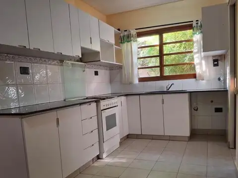 Casa en Alquiler 25 años