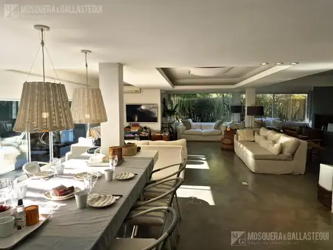 Casa Monoambiente con 4 baños