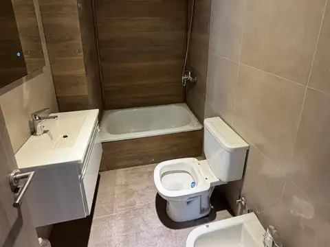 Hermoso departamento a estrenar de 1 amb. frente con balcón y vista abierta.