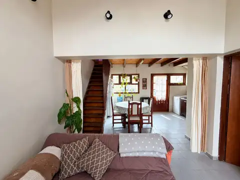 Depto Tipo Casa en Venta de 2 ambientes