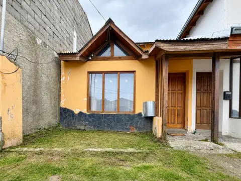 Dúplex con patio en venta zona residencial ushuaia
