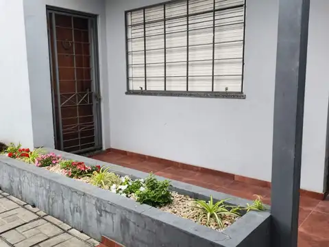 Alquiler casa tres ambientes, Quilmes oeste