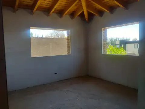 Casa en Venta en Lujan De Cuyo, USD 180.000