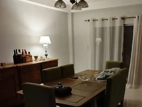 Casa 6 ambientes con 4 baños