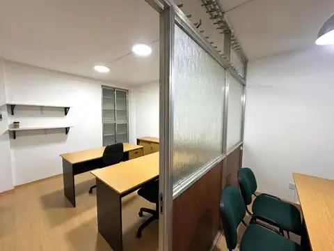VENTA OFICINA EN SANTA FE AL 800