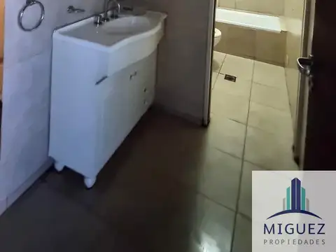 Galpon en Alquiler en Villa Dominico, $ 1.400.000