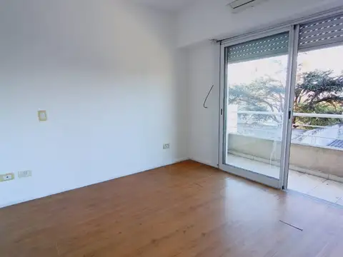 Esteban Echeverría 100, Piso 2