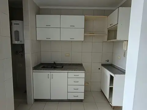 Esteban Echeverría 100, Piso 2