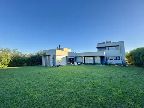 Venta-Casa en San Sebastián