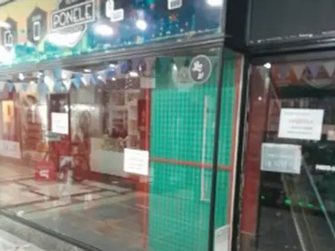 Av Rivadavia 6400, Piso loc