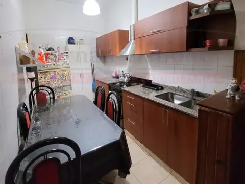 Depto Tipo Casa 4 ambientes con 1 baño
